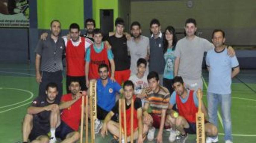 Kriket Sporuna İlgi Artıyor