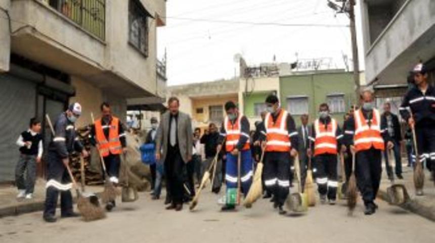 Akdeniz Belediyesi'nden Temizlik Kampanyası