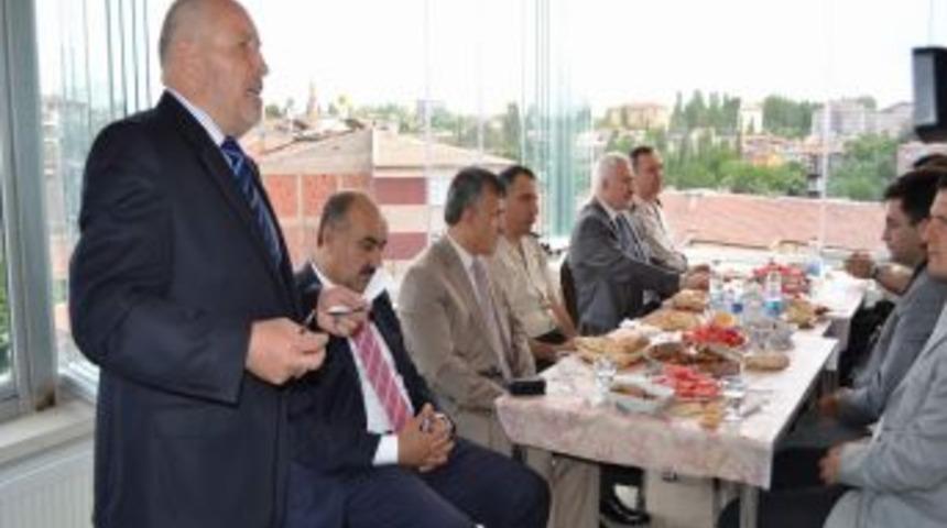 Niğde'de Tayini &Ccedil;ıkan Albaylara Veda