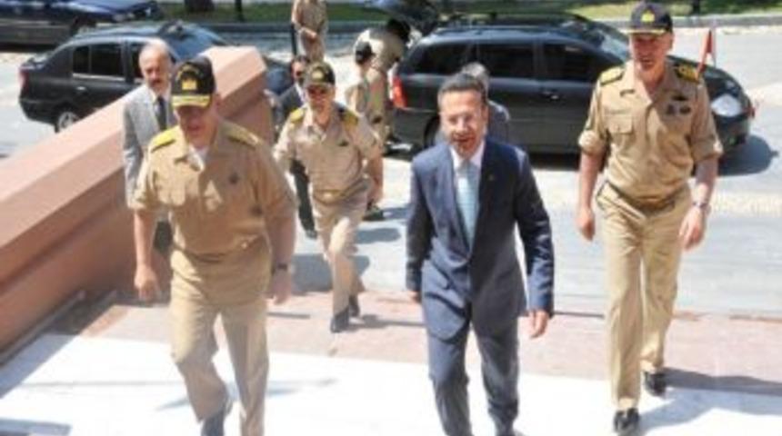 Sahil G&uuml;venlik Komutanı Samsun'da