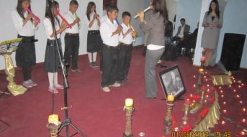 Yumaklı İlk&ouml;ğretim Okulu &Ouml;ğrencilerinden Şiir Dinletisi