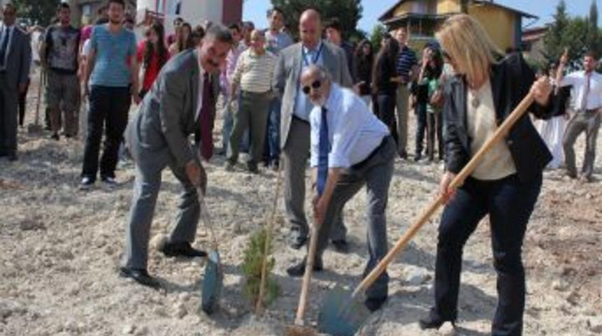 Başkan Tuna, '&ccedil;evre G&uuml;n&uuml;'n&uuml; Kutladı