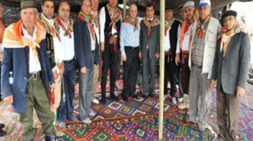 &Uuml;zeyir Yaylasında Y&ouml;r&uuml;k Şenliği