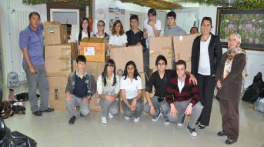 Paylaşım Noktası'na &Ouml;ğrencilerden Destek