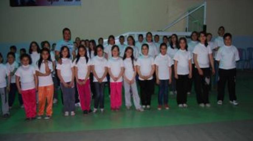 Kula Belediyesi, Eğitim Ve Futbol Okulu A&ccedil;ıyor