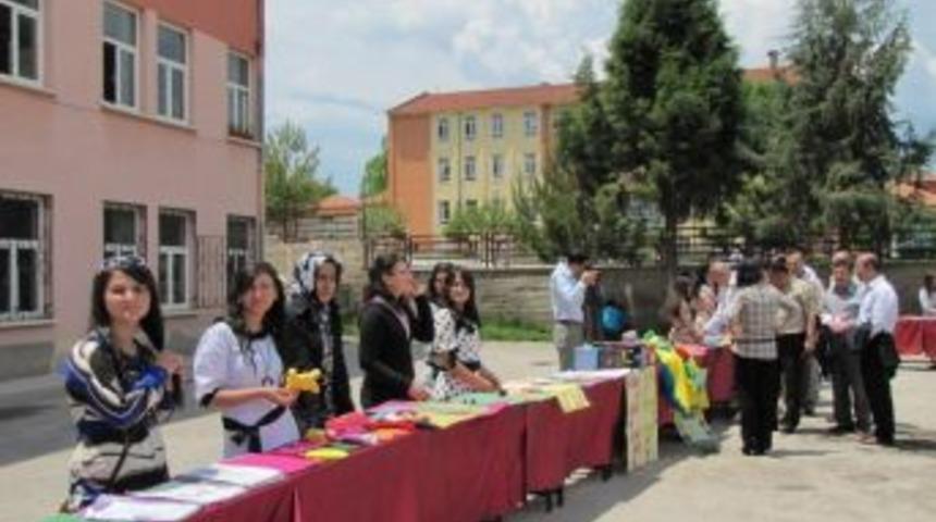 Hisarcık &Ccedil;pl'de Yılsonu Sergisi