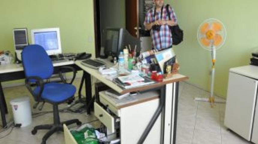 Hırsızlar Işhanını Talan Etti