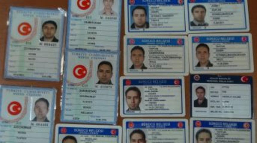 Azılı Dolandırıcı, Sahte Belgelerle Kendini &Ouml;ld&uuml;rd&uuml;