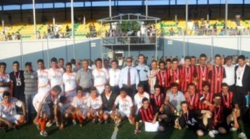 Kaymakamlık Turnuvası'nın Şampiyonu Bel&ouml;ren Spor