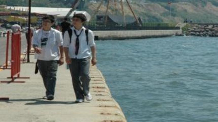 Liman Kazası Ders Oldu, Belediye Sahile Korkuluk Yapıyor