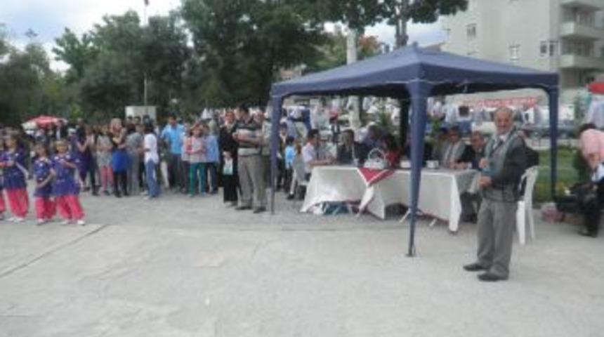 Sincan Belediyesi, Meydanı Sanat&ccedil;ı &Ouml;ğrencilere Bıraktı