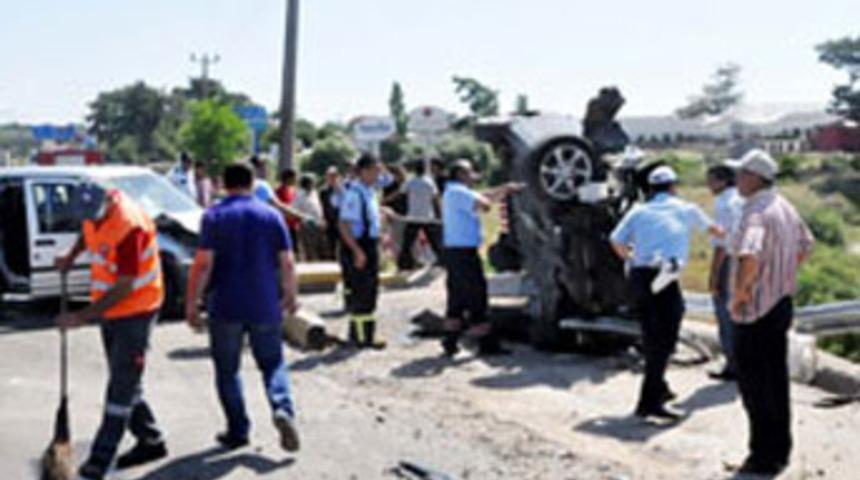 Kazada bacakları koptu