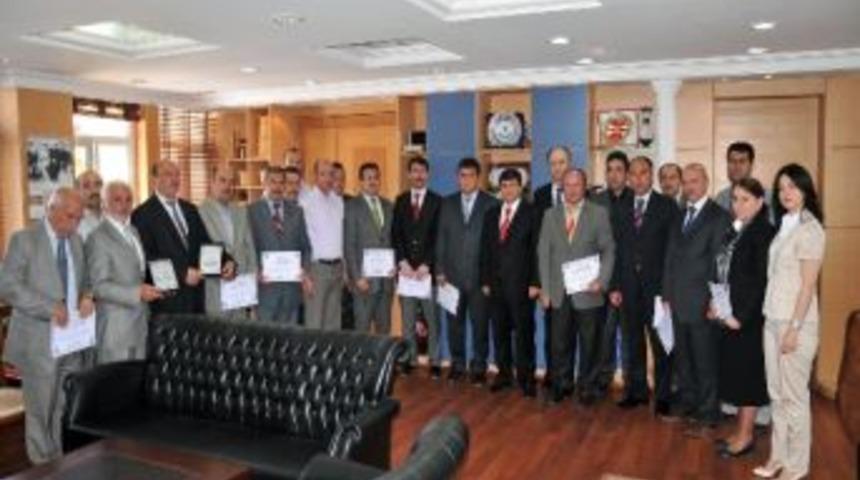 G&uuml;m&uuml;şhane&rsquo;de &Ccedil;evre G&ouml;n&uuml;ll&uuml;lerine Plaket Verildi