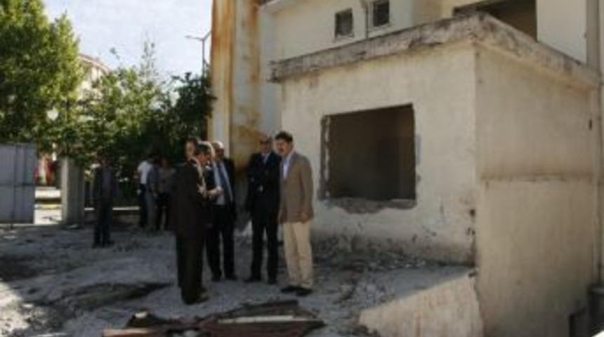 Eski Mit Binası Park Alanı Olacak