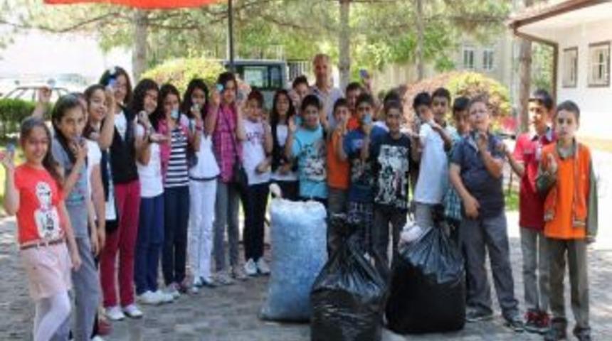 50 Bin Det Mavi Kapak Anadolu Sakatlar Derneğine Teslim Edildi