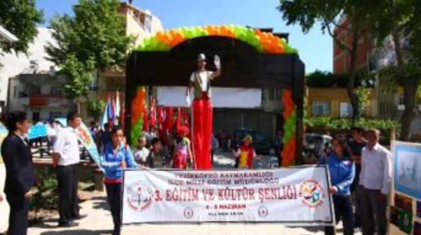 Vezirk&ouml;pr&uuml;'de '3. Eğitin Ve K&uuml;lt&uuml;r Şenliği' Başladı