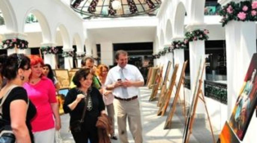 Amat&ouml;r  ruhla yapılan eserler sergileniyor