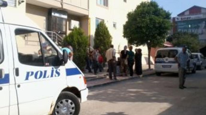 İntihar Y&uuml;z&uuml;nden İki Aile Birbirine Girdi