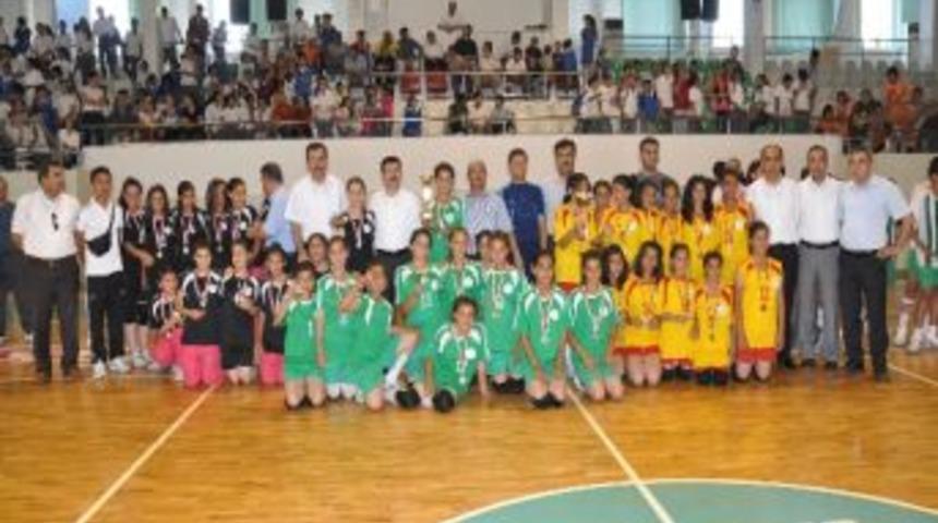 Tarsus&rsquo;ta '12 Okul 12 Dev Adam' Projesi Sona Erdi