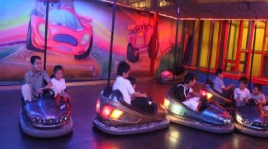 İşitme Engelli &Ccedil;ocuklar Prime Mall'de Eğlendiler