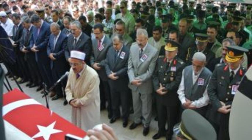 Osmaniye Şehit Uzmanını G&ouml;zyaşlarıyla Uğurladı