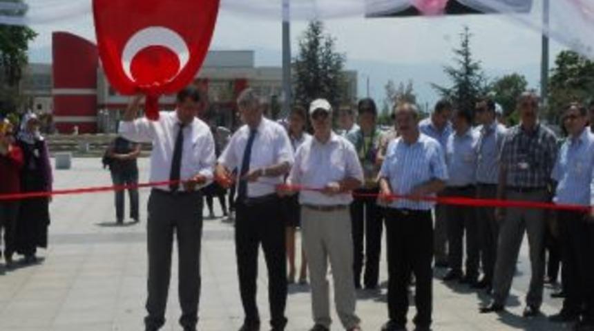Geleceğin Bilim Adamları Projelerini Sergiledi