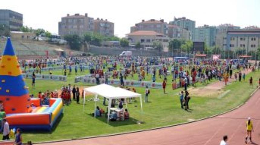Geleceğin Voleybolcuları T&uuml;rkiye Mini Voleybol Şenliği'nde Coştu