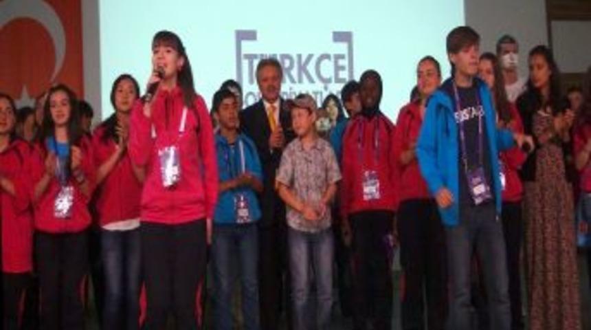T&uuml;rk&ccedil;enin &Ccedil;ocukları, Karamanlı Iş Adamları Ile Gala Yemeğinde Buluştu