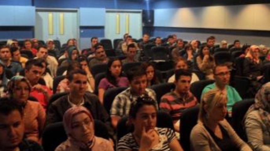 Acil Sağlık Personeline Travma Res&uuml;sitasyon Kursu Verildi