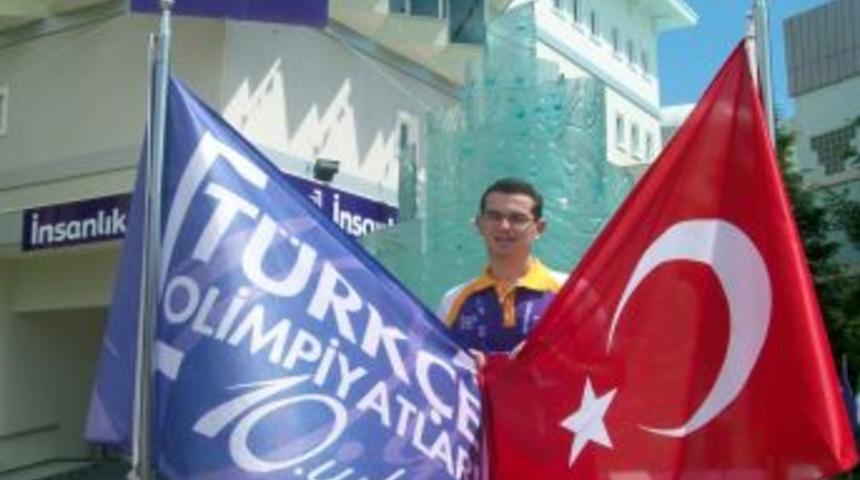T&uuml;rk&ccedil;e Sevdalısı Makedonyalı &Ouml;ğrenci: Dedemin Mirascısı Olarak T&uuml;rk&ccedil;e &Ouml;ğrendim