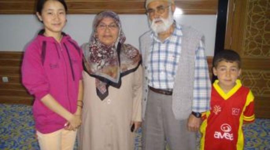 Moğolistan&rsquo;daki Torunlarının &Ouml;ğrencisini Karaman&rsquo;da Ziyaret Ettiler