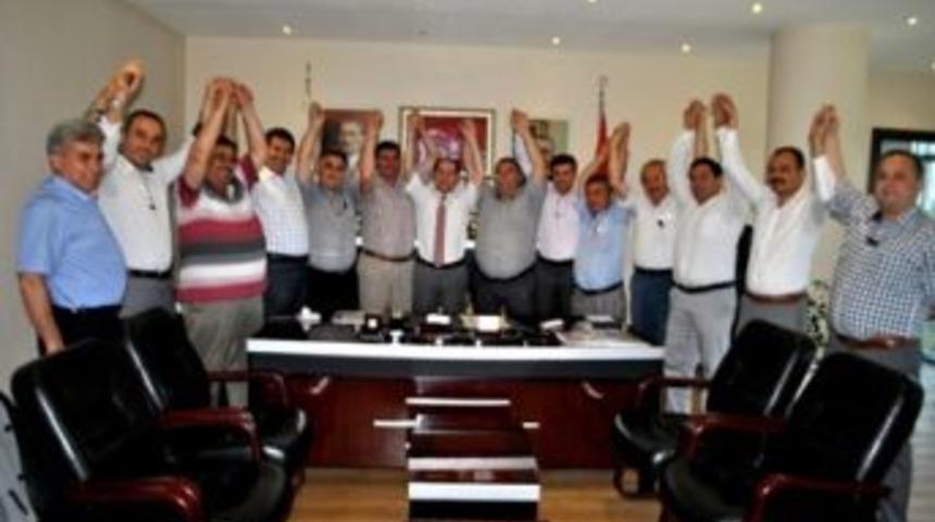 Ak Parti Mersin&rsquo;de flaş gelişme