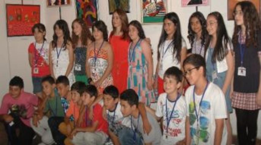 İlk&ouml;ğretim &Ouml;ğrencilerinden Resim Sergisi