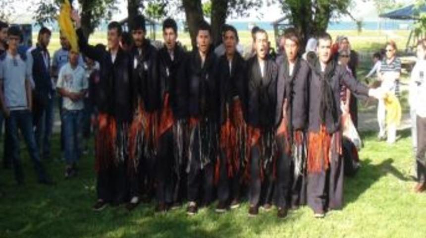 Tafad Ekibi, Halk Oyunları İle Bitlis&rsquo;in Tanıtımına Katkı Sağlıyorlar