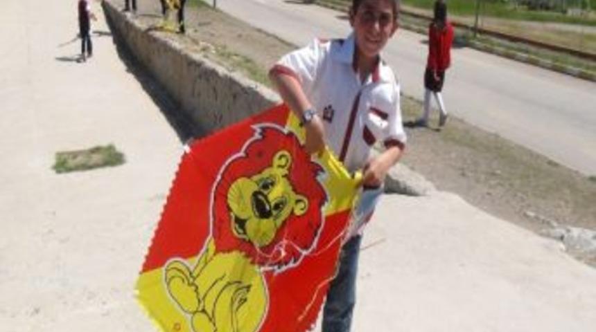 Tatvan&rsquo;da U&ccedil;urtma Şenliği