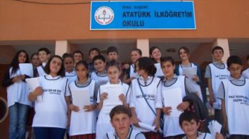 Temiz Bir Suşehri I&ccedil;in Broş&uuml;r Dağıttılar