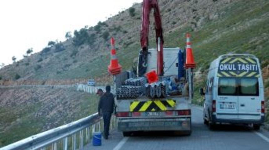 Nemrut Yolu G&uuml;venli Hale Getiriliyor