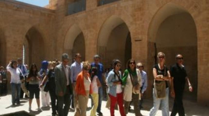 Mardin, Turist Akınına Uğruyor