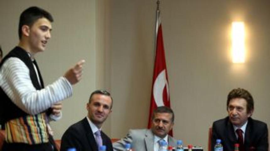 T&uuml;rk&ccedil;e'nin &Ccedil;ocukları, Eroğlu Ve Karakulluk&ccedil;u&rsquo;yu Ziyaret Etti