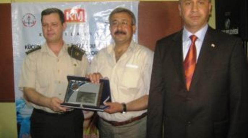 &Ouml;demiş Kızılay Kan Merkezi D&uuml;zenli Bağış&ccedil;ıları Onurlandırdı