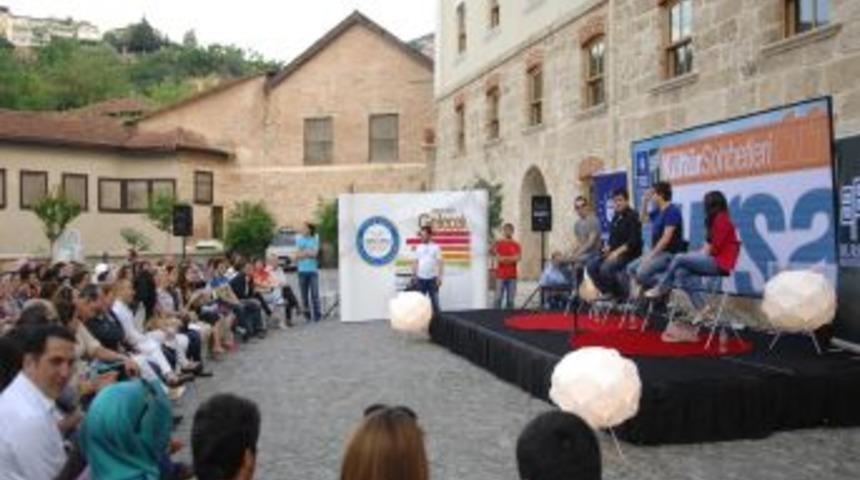 BKM Oyuncuları Hayranlarıyla Buluştu