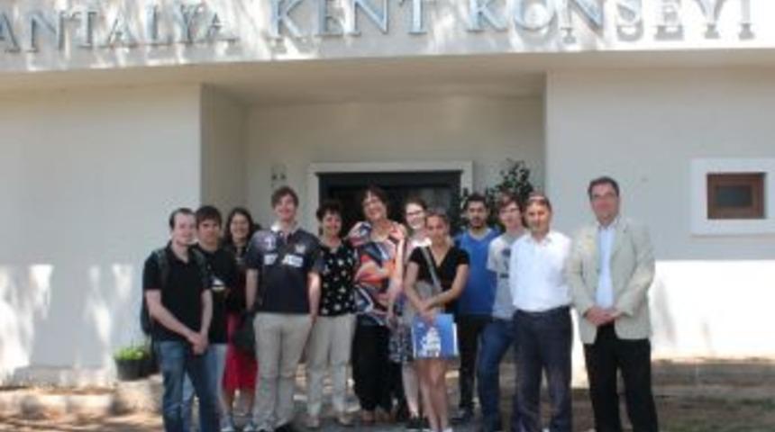 Alman &Ouml;ğrenci Ve Akademisyenler T&uuml;rkiye'deki Yerel Y&ouml;netimleri Yerinde Inceledi