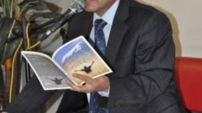 Şair-yazar Mehmet Aksu&rsquo;dan Erzurum &Ouml;vg&uuml;s&uuml;