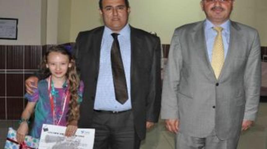 İngilizce Şarkıları İle Mest Etti