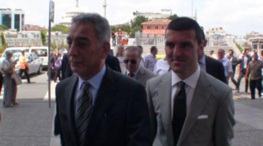 Polat: Galatasaray'ın I&ccedil; Barışı I&ccedil;in Uğraşacağız