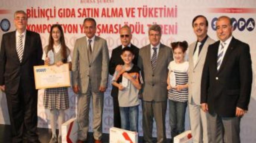 &Ouml;ğrenciler Gıda G&uuml;venliğini Yazdı, &Ouml;d&uuml;lleri Kaptı