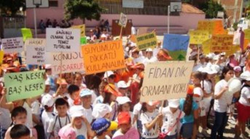 &Ouml;demiş Zafer İlk&ouml;ğretim Okulu 2012 Yeşil Bayrak &Ouml;d&uuml;l&uuml;n&uuml; Tekrar Aldı