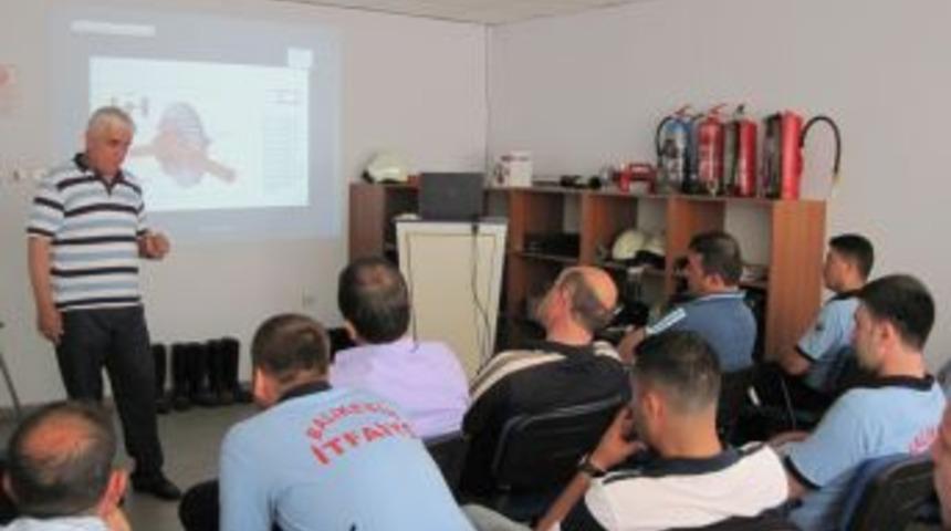 Balıkesir İtfaiyesi Personeline Ileri S&uuml;r&uuml;ş Teknikleri Eğitim Verildi