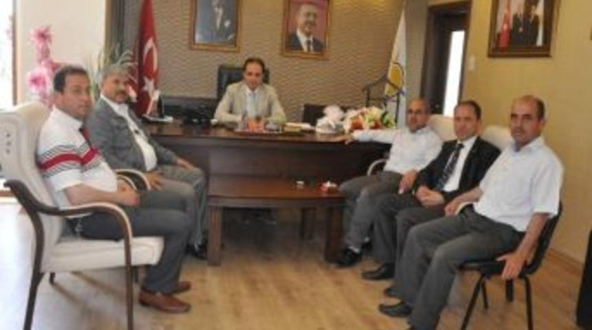 Ak Parti G&ouml;rdes Teşkilatı'ndan Baybatur'a Ziyaret