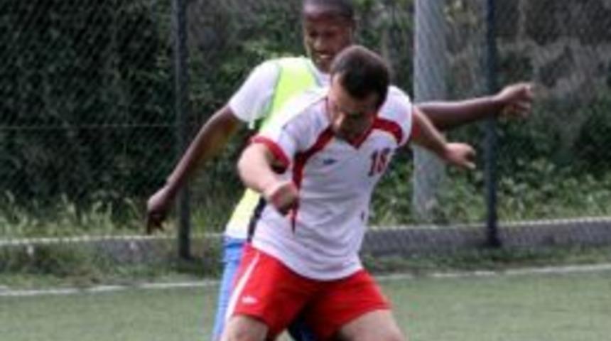 Samsun&rsquo;da Protokol Ve &Ouml;ğrencilerin Dostluk Ma&ccedil;ı